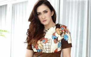 Nafa Urbach Ungkap Alasan Masih Betah Menjanda