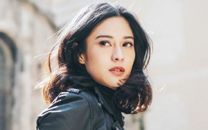 Dian Sastro Unggah Foto Masa Kecil, Cantiknya Sang Bunda Jadi Sorotan