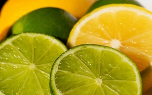 Lemon dan Jeruk Nipis Kaya Vitamin C