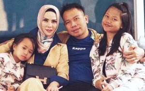 Unggah Foto Bareng Anak Vicky Prasetyo Usai Kabar Bertengkar, Angel Lelga Dinasihati Netter