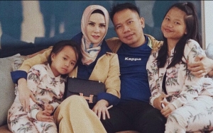 Sudah Akur, Angel Lelga Makan Sepiring Berdua Dengan Vicky Prasetyo