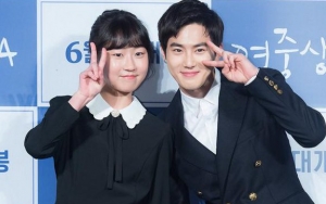 Syuting 'Female Middle Schooler A', Kim Hwan Hee Akui Susai Dekati Suho