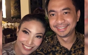 Ayu Dewi Kembali Gagal Foto 'Sempurna' Bareng Suami, Netter Ngakak