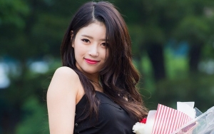 Bak Model Catwalk, Ini 10 Foto Paling 'Gila' Mijoo Lovelyz di Acara Musik