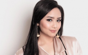 Jadi Duta Priwisata Seoul, Gita Gutawa Tampil Bak Putri Pakai Hanbok