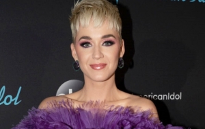 Makin Mesra, Katy Perry Naik Jet Demi Susul Orlando Bloom ke London