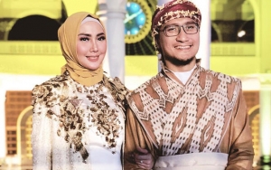 Saling Cuek, Arie Untung Akui Sesengukan Minta Perhatian Fenita Arie