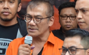 Sidangnya Tertunda Lagi, Ini Alasan Tio Pakusadewo Enggan Marah