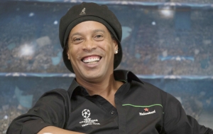 Tinggal di Rumah Mewah Rp 92 Miliar, Ronaldinho Dikabarkan Akan Nikahi Dua Pacarnya Sekaligus