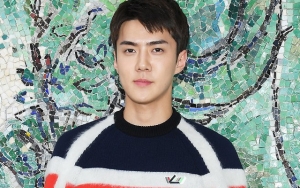 Bikin Heboh, Sehun Sapa Fans Indonesia Saat Hadiri Acara Fashion di Paris