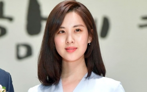 Seksi Tanpa Buka-Bukaan, Cantiknya Seohyun di Video Pemotretan di Bali