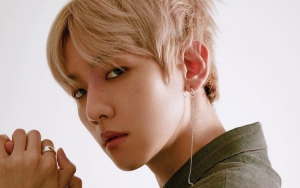 Pamer Dada Seksi, Baekhyun Siap Bikin Meleleh di Pemotretan Baru