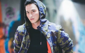 Setelah Pamer Foto Bersama Kim Jong Kook, Mike Lewis Bikin Iri Dansa Dengan Amber F(X)
