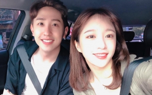 Lagi-Lagi Pamer Foto Bareng, Hani 'Maksa' Ingin Sang Adik Jadi Artis?