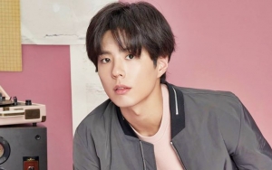 Pamer Lengan Hingga Dada, Seksinya Park Bo Gum Bikin Meleleh di Video Pemotretan Ini