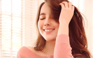 Foto Pamer Bahu, Agatha Chelsea Dipuji Cantik Kebangetan