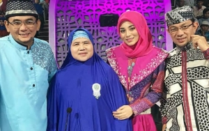 Mamah Dedeh-Ustaz Wijayanto Asyik Main Tik Tok, Reaksi Netter Mengejutkan