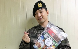 Vakum Karena Wamil, Taeyang Ngaku Rajin Baca Surat dari Fans