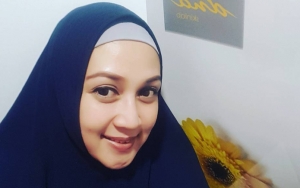 Gathan Disindir Teroris dan Hobi Lempar Piring, Curhatan Dina Lorenza Ini Bukti Sudah Cerai?