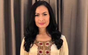 Pakai Baju Ketat Saat Syuting, Iis Dahlia Diprotes Netter