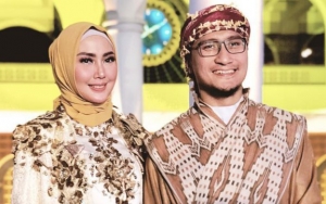 Arie Untung Kritik Akun Instagram Istri, Fenita Arie Sengaja Hindari Pelakor?
