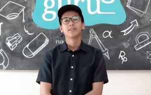 Bukan Mikaela, Iqbaal Ramadhan Pacari Gadis Bule Lain?
