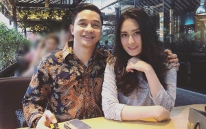 Siap Nikah Tahun Depan, Adly Fairuz dan Angbeen Gelar Pre-Wedding Bertema Ramadhan