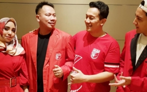 Bareng Vicky Prasetyo dan Aaron Ashab, Salmafina Anak Sunan Kalijaga Umumkan Jadi Bakal Caleg