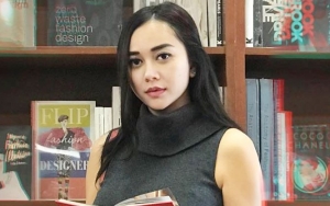 Rayakan Lebaran, Aura Kasih Bakal Umroh Seorang Diri ke Tanah Suci