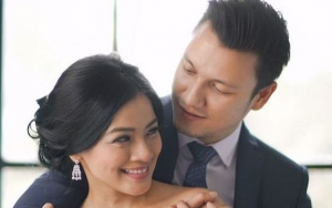 Titi Kamal Pamer Foto Jadul, Wajah Christian Sugiono Disebut Netter Mirip Jefri Nichol