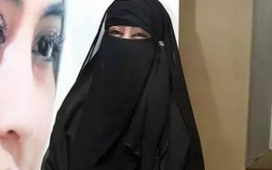 Umi Pipik Akui Banyak Mendapat Cobaan dan Ujian Setelah Memakai Cadar