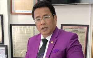 Hotman Paris Hutapea Akhirnya Pamer Sosok Istri, Hadiahi Bar Mewah di Bali