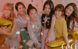 Masuk Tahun Ke-7 Debut, A Pink Tampil Cantik dan Segar di Pemotretan Terbaru