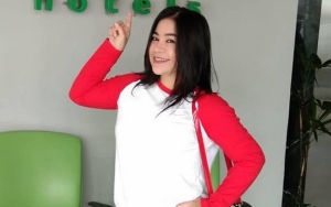 Akur Lebaran Bareng Juwita, Annisa Bahar Sewot Ditanya Soal Isu Settingan