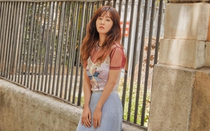 Pemotretan di Barcelona, Cantiknya Yuri Tebar Senyum Ceria di Foto ini