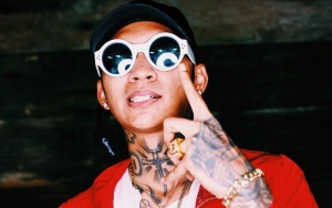Fanboy Garis Keras, Young Lex Sampai Bikin Kaus Lisa Black Pink