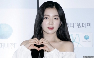 Umbar Bahu dan Kaki Mulus, Fashion Airport Irene Ini Dicibir Habis-Habisan
