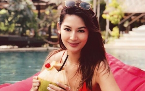 Maria Selena Pose Seksi di Bali, Netter: Pacar Mana?