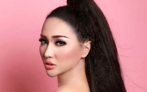 Lucinta Luna Terima Kejutan Ultah dari Sahabat, Warganet: Bertabur Wanita Jadi-Jadian