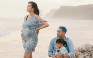 Cium Sang Ibu di Kolam Renang, Anak Sharena-Ryan Delon Banjir Pujian