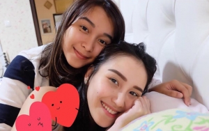 Rangkul Manja Pria Ini, Ayu Ting Ting Malah Dibully Gatal Ingin Rebut Pacar Adik Sendiri