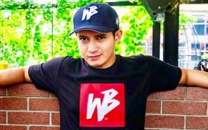 Dandan Ala Bowo Alpenliebe, Chand Kelvin Tawarkan Foto Bareng Gratis