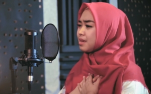 Cover Lagu 'Pernah' Milik Azmi, Ria Ricis Sukses Bikin Netter Galau
