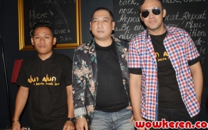 Terjun ke Dunia Tarik Suara, Krisna Murti Law Didukung Sandy Tumiwa