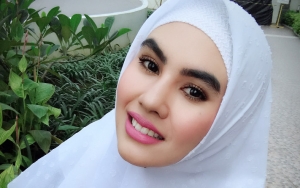 Alis Jadi Perdebatan Sejak Memutuskan Hijrah, Kartika Putri Minta Maaf