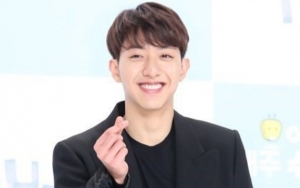 'Pesta Perpisahan' Jelang Wamil, Jung Shin Ceria Bareng Penggemar di Fanmeeting