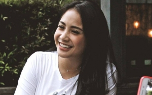 Pakai Syal Murah, Penampilan Nagita Slavina Tetap Dipuji Elegan dan Berkelas