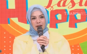 Alasan Berhijab Terungkap, Nikita Mirzani Nangis 'Didatangi' Mendiang Orangtua Hingga Dapat Hidayah