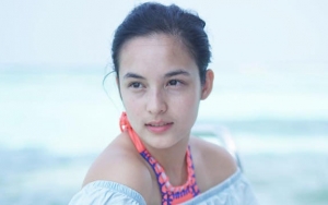 Ikuti Tren 'Freckles Make Up', Begini Cantiknya Chelsea Islan Tampak Dekat
