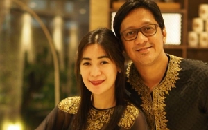 Dapat Kue dari Sang Suami, Penampilan Istri Andre Taulany Tuai Cibiran